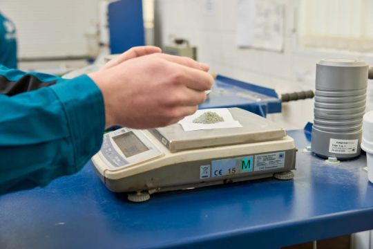Испытания песка по ГОСТ 8736-2014, ГОСТ 32824-2014, ГОСТ 31424-2010, ГОСТ 32730-2014
